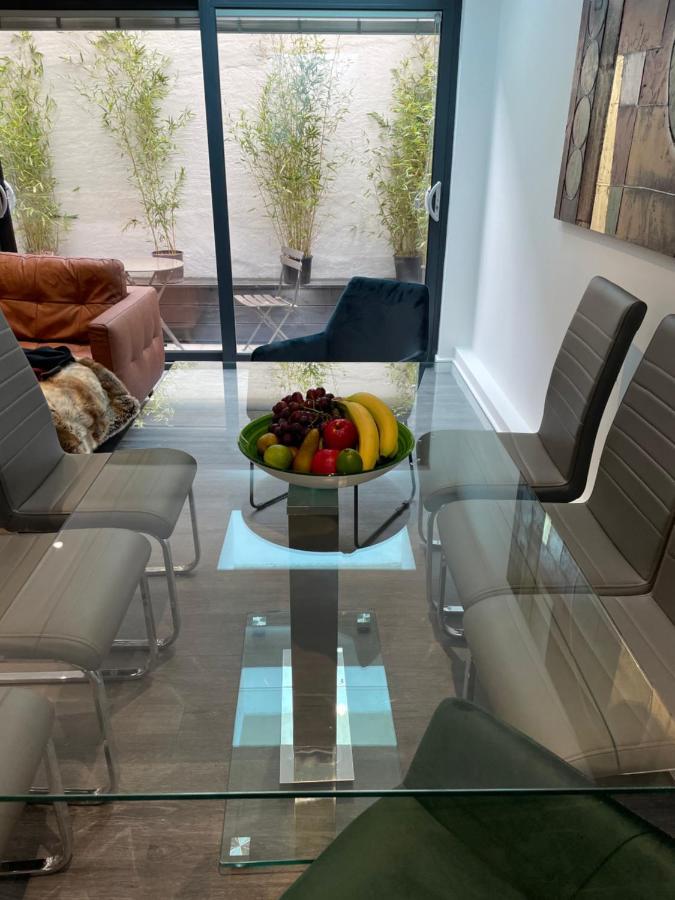 4 Islington Park Street Villa London Bagian luar foto