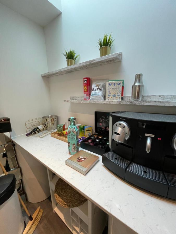 4 Islington Park Street Villa London Bagian luar foto